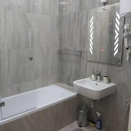 Elegance Free Garage Novi Sad