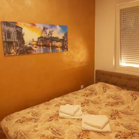 Elegance Free Garage Apartman Novi Sad