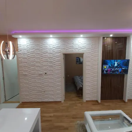 Elegance Free Garage Apartman *