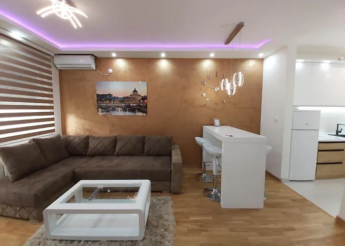 Elegance Free Garage Novi Sad