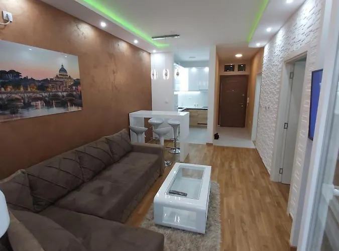 Elegance Free Garage * Novi Sad