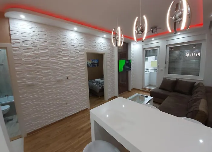 Lägenhet Elegance Free Garage Novi Sad